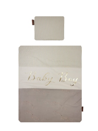 beżowy kocyk z napisem baby boy