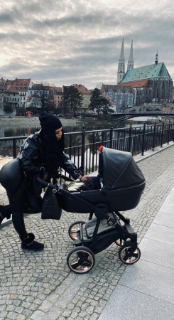 śpiworek do wózka skrzydła złote queen baby czarny futro do nosidełka gondoli