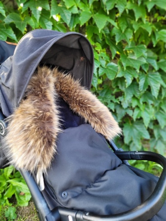 śpiworek czarny do wózka futro queen baby