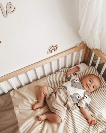 beżowy koc dla chłopca do wózka spacerówki queen baby kocyk dla chłopca w kolorach beżu