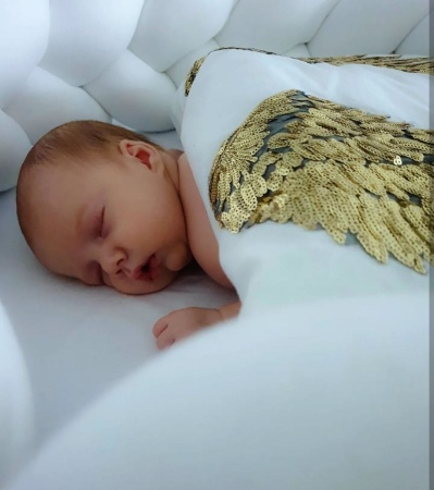 koc biały skrzydła srebrne złote koc dla dziecka kocyk do wózka gondoli queen baby biały