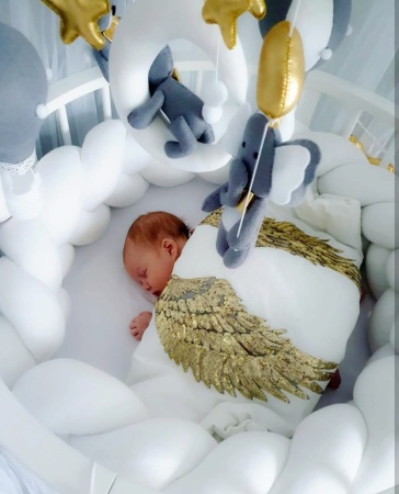 koc biały skrzydła srebrne złote koc dla dziecka kocyk do wózka gondoli queen baby biały