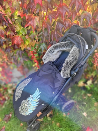 śpiworek do wózka skrzydła srebrne futro do spacerówki gondoli queen baby  śpiworek dla 3 latka 2 latka czterolatka