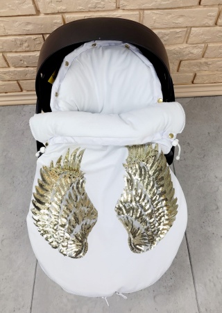 śpiworek do gondoli biały złoty śpiworek do wózka śpiworek zimowy dla dziecka śpiworek złote skrzydła queen baby