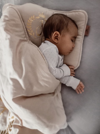 Pościel z Inicjałem imienia i koroną Pościel personalizowana z wypełnieniem przedszkolaka dziecka niemowlaka prezent queen baby