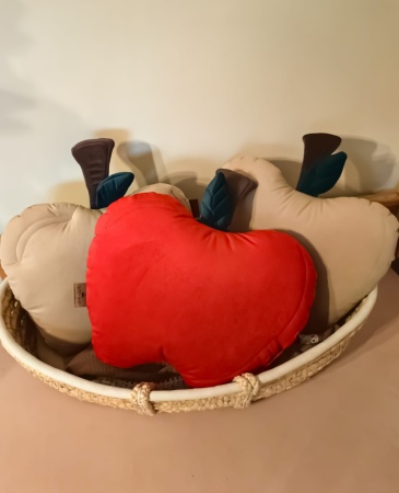 poduszka dekoracyjna w kształcie jabłka