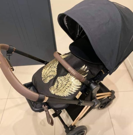 śpiworek do wózka skrzydła złote queen baby na wózku cybex priam rama rose gold