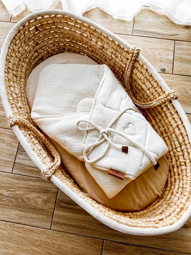 Przejdź do produktu Rożek niemowlęcy muślinowy dla dziecka serca