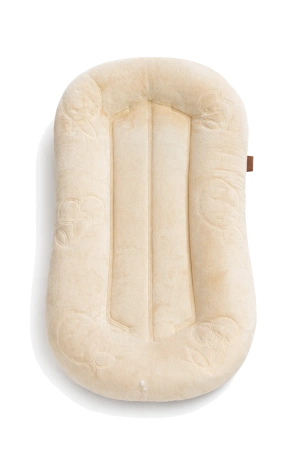 kokon wiśnie beżowy owocowy kokon dla dziecka cytryny